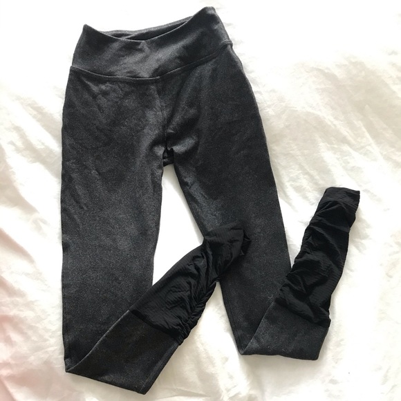 Beyond Yoga Heather Gray Rhythm Leggings XS - Picture 2 of 4